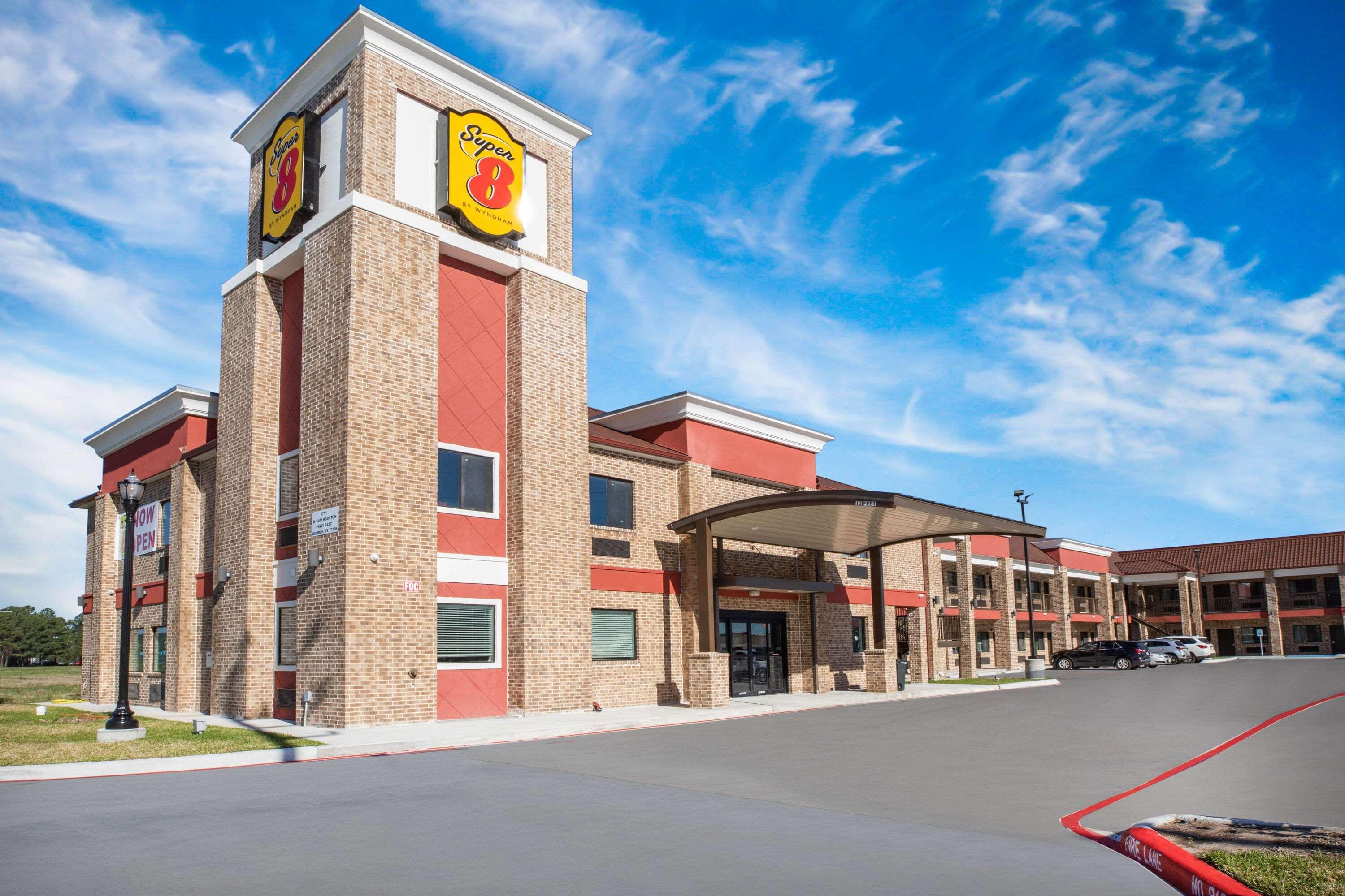 Super 8 By Wyndham Humble Houston Fallcreek Exterior foto